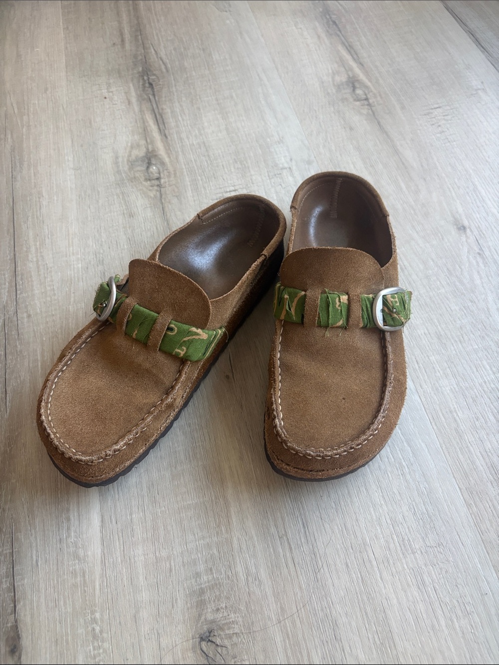 Birkenstock Buckley clogs